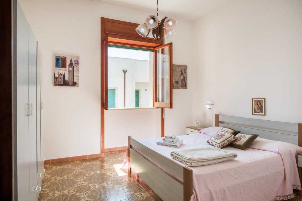 Villetta Lucia Taviano  Exterior foto